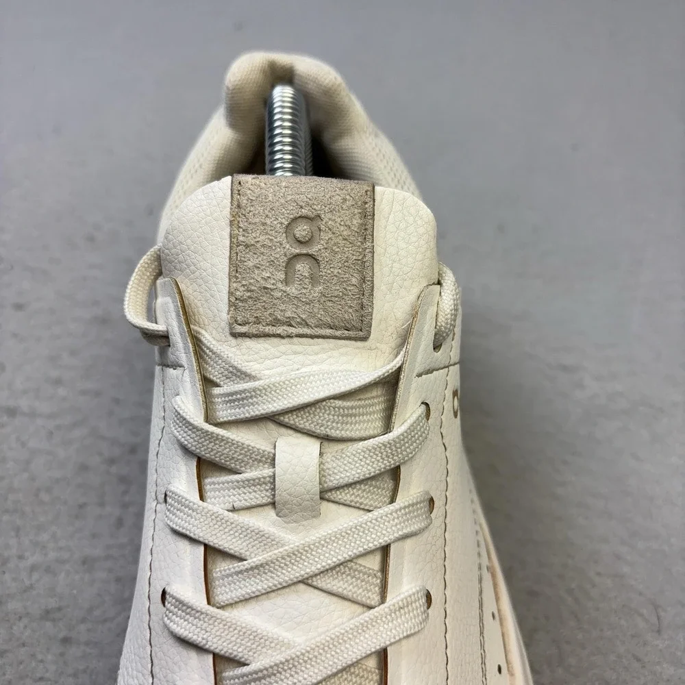On The Roger Shoes Mens Size 9 White Leather Cushioned Casual Sneakers